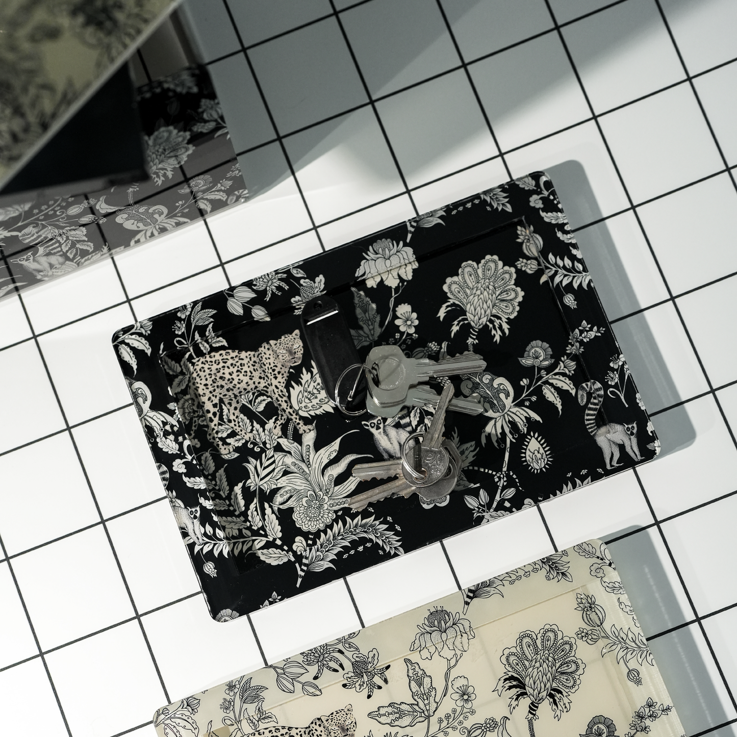 Notturno Noir - Acrylic Tray