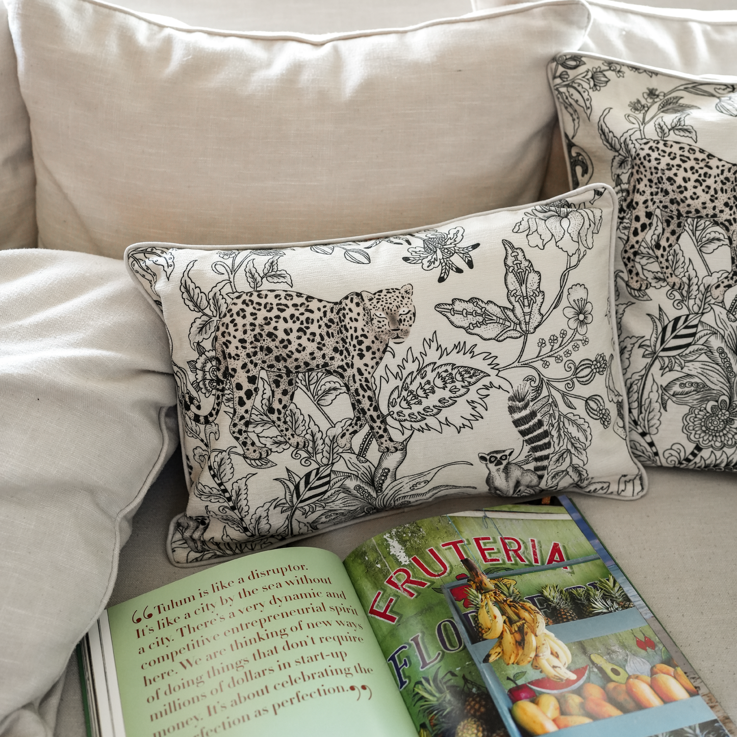 Notturno Neutral - Lumbar Pillow Cover